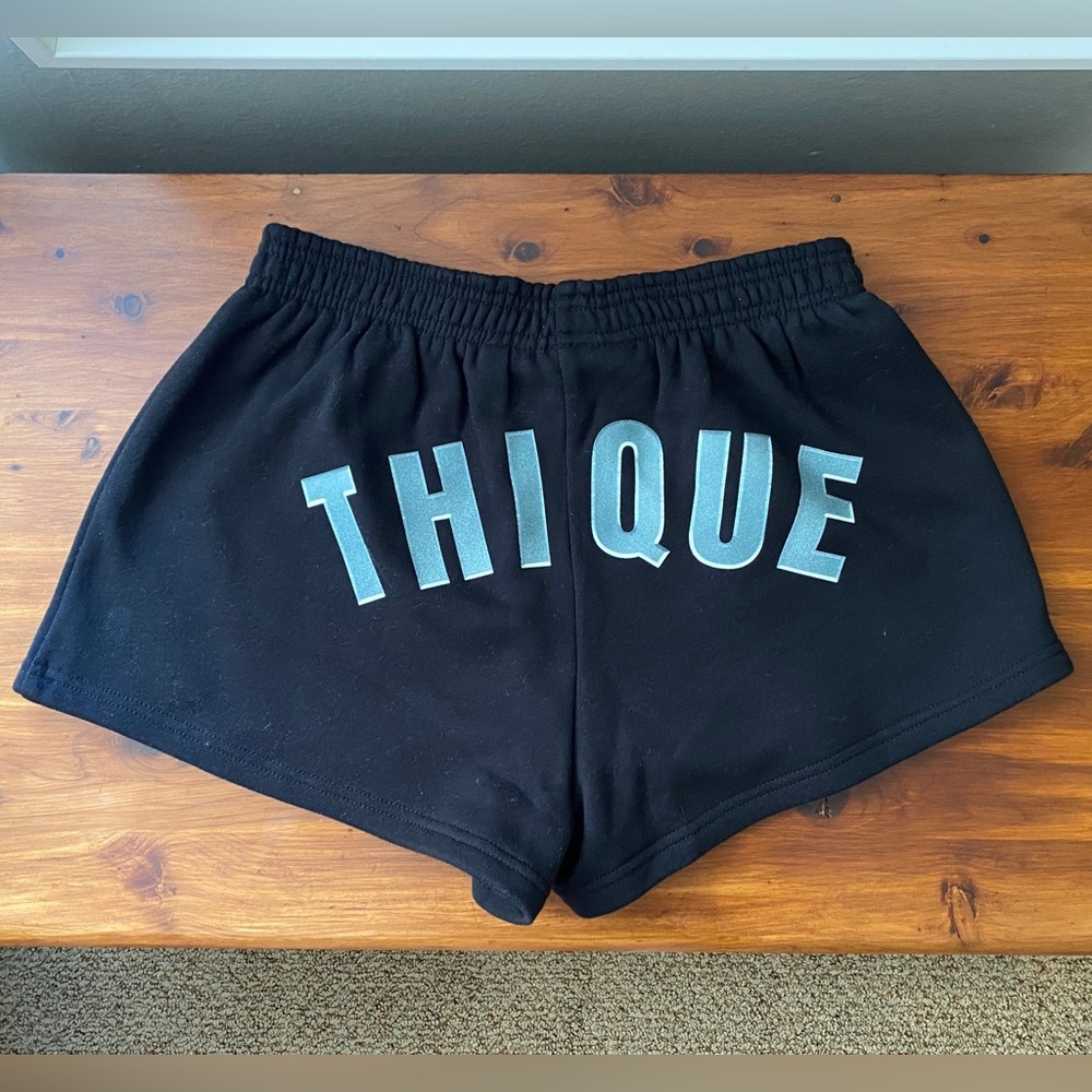 🪩 Beyonce Renaissance World Tour THIQUE Shorts - NEW NEVER WORN 🪩